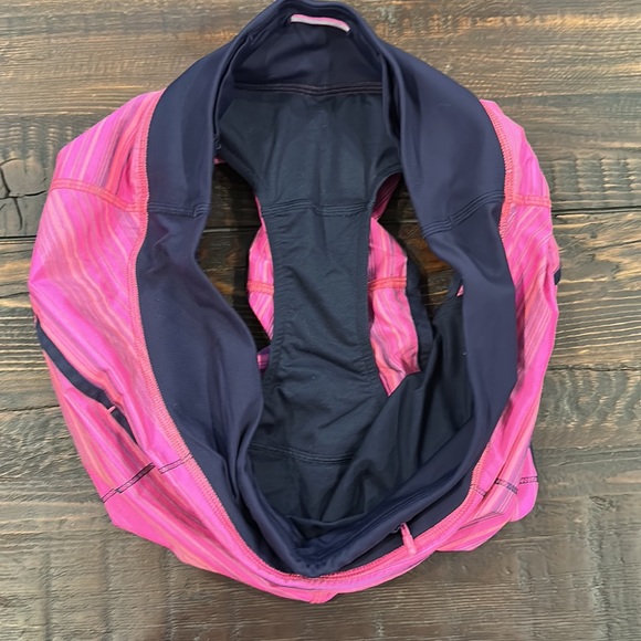 Lululemon Speed Shorts Original. - Picture 5 of 5